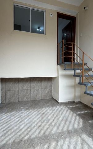 Casa para alugar com 125m², 3 quartos e 1 vaga Casa para alugar com 125m², 3 quartos e 1 vagaGaragem