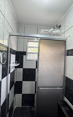 Casa para alugar com 125m², 3 quartos e 1 vaga Casa para alugar com 125m², 3 quartos e 1 vagaBanheiro 2