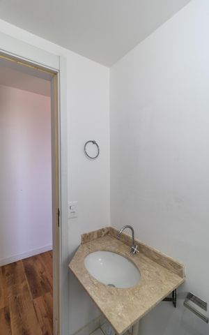 Apartamento para alugar com 55m², 2 quartos e 1 vaga Apartamento para alugar com 55m², 2 quartos e 1 vagaBanheiro da Suíte
