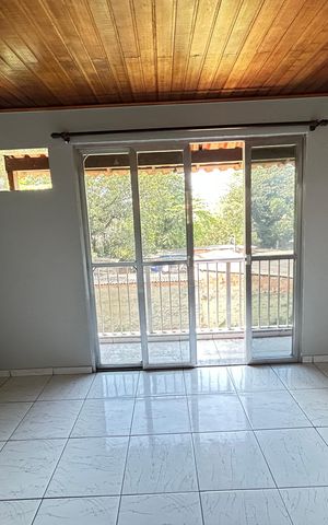 Casa para alugar com 66m², 2 quartos e 1 vagaQuarto 1