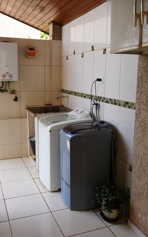 Casa à venda com 132m², 3 quartos e 3 vagasÁrea de Serviço