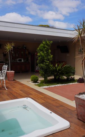 Casa à venda com 132m², 3 quartos e 3 vagasQuintal
