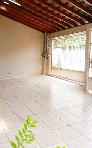 Casa à venda com 132m², 3 quartos e 3 vagasGaragem