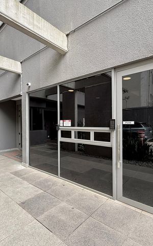 Studio para alugar com 31m², 1 quarto e sem vaga Studio para alugar com 31m², 1 quarto e sem vagaFachada