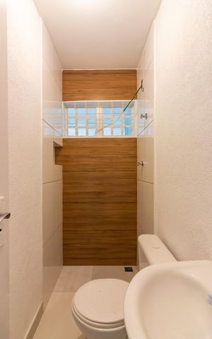 Casa para alugar com 23m², 2 quartos e sem vaga Casa para alugar com 23m², 2 quartos e sem vagaBanheiro