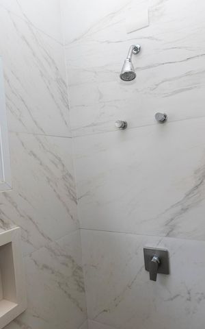 Casa de condomínio à venda com 260m², 3 quartos e 2 vagasBANHEIRO SUITE