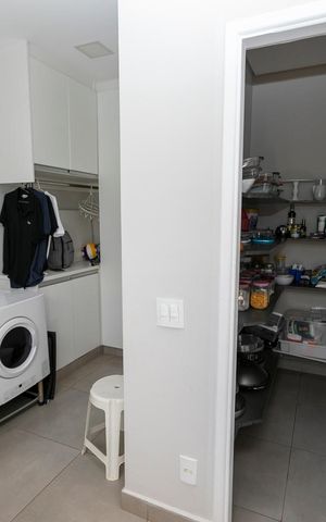 Casa de condomínio à venda com 260m², 3 quartos e 2 vagasÁREA DE SERVIÇO
