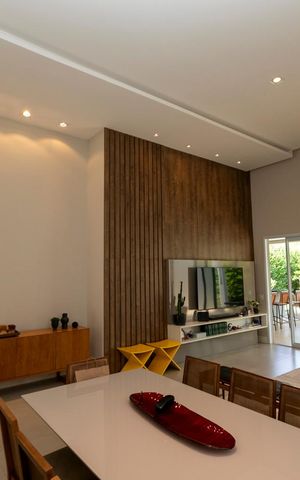 Casa de condomínio à venda com 260m², 3 quartos e 2 vagasSALA PARA DOIS AMBIENTES (ABERTA)