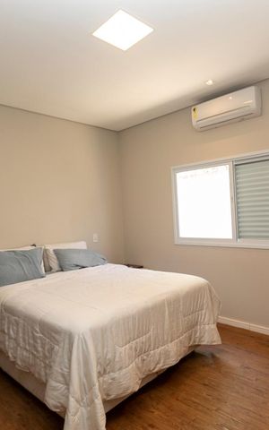 Casa de condomínio à venda com 260m², 3 quartos e 2 vagasQUARTO Nº 3 - SUITE