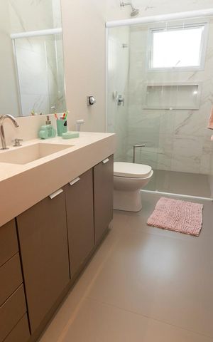 Casa de condomínio à venda com 260m², 3 quartos e 2 vagasBANHEIRO SOCIAL