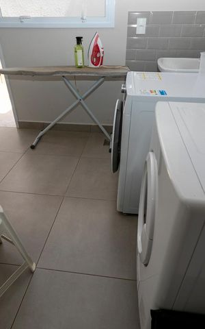 Casa de condomínio à venda com 260m², 3 quartos e 2 vagasÁREA DE SERVIÇO