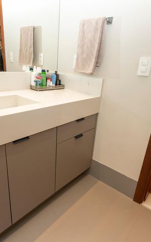 Casa de condomínio à venda com 260m², 3 quartos e 2 vagasBANHEIRO SUITE