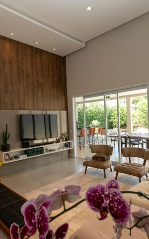 Casa de condomínio à venda com 260m², 3 quartos e 2 vagasSALA PARA DOIS AMBIENTES (ABERTA)