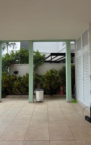 Casa de condomínio para alugar com 400m², 3 quartos e 4 vagasGaragem