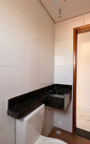 Apartamento à venda com 44m², 2 quartos e 1 vaga Apartamento à venda com 44m², 2 quartos e 1 vagaBanheiro