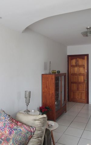 Apartamento para alugar com 51m², 2 quartos e 2 vagasSala