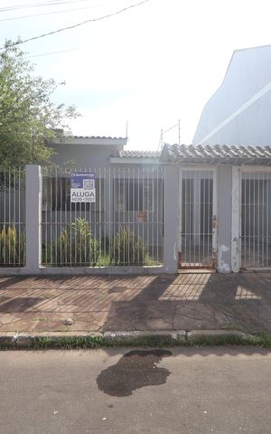 Casa à venda com 85m², 3 quartos e 2 vagasFachada/Placa