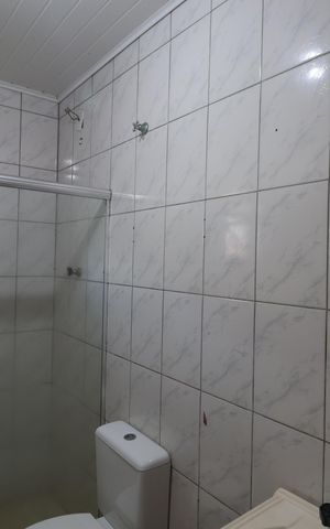 Casa à venda com 85m², 3 quartos e 2 vagasBanheiro da Suíte