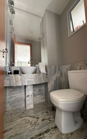 Apartamento à venda com 134m², 3 quartos e 3 vagas Apartamento à venda com 134m², 3 quartos e 3 vagaslavabo