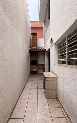 Casa à venda com 140m², 3 quartos e 2 vagas Casa à venda com 140m², 3 quartos e 2 vagasQuintal