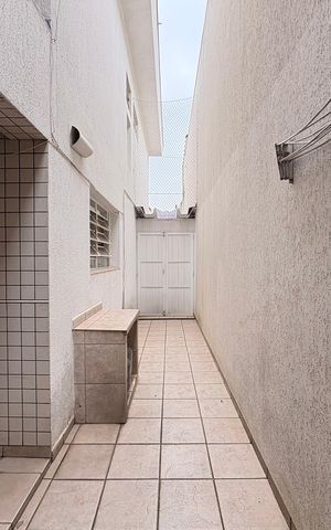Casa à venda com 140m², 3 quartos e 2 vagas Casa à venda com 140m², 3 quartos e 2 vagasQuintal
