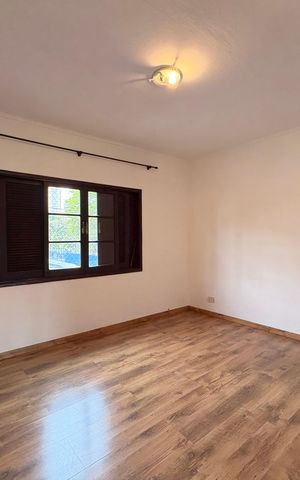 Casa à venda com 140m², 3 quartos e 2 vagas Casa à venda com 140m², 3 quartos e 2 vagasQuarto 1