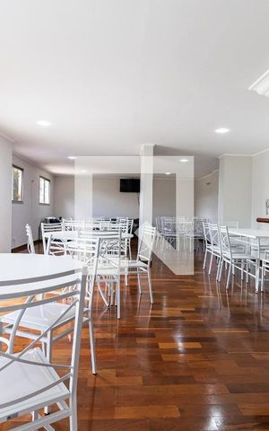 Apartamento à venda com 72m², 3 quartos e 1 vaga Apartamento à venda com 72m², 3 quartos e 1 vagaÁrea comum - Salão de festas