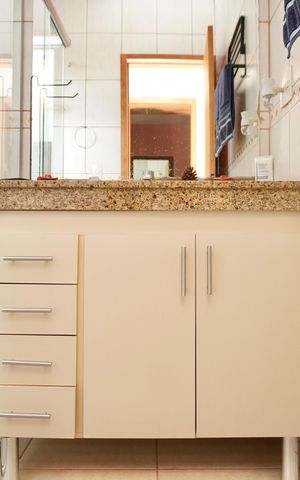 Apartamento à venda com 110m², 3 quartos e 1 vaga Apartamento à venda com 110m², 3 quartos e 1 vagaBanheiro Social 1