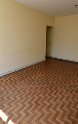 Apartamento à venda com 115m², 2 quartos e sem vagaSala