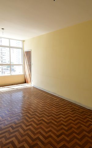 Apartamento à venda com 115m², 2 quartos e sem vagaSala