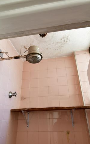 Apartamento à venda com 115m², 2 quartos e sem vagaBanheiro de serviço
