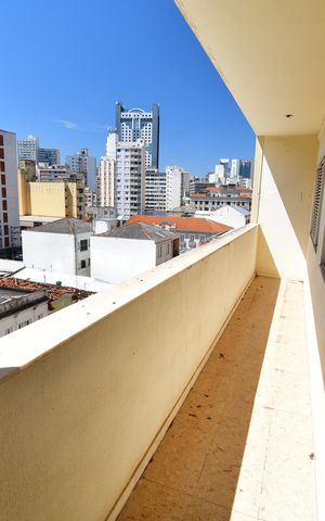 Apartamento à venda com 115m², 2 quartos e sem vagaVaranda