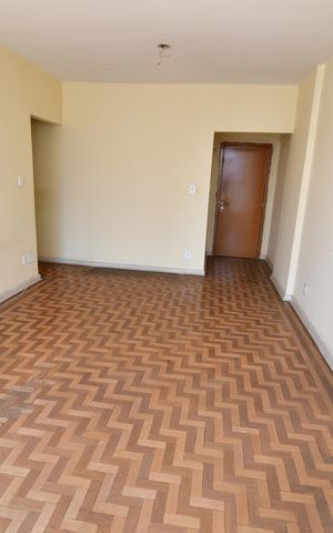 Apartamento à venda com 115m², 2 quartos e sem vagaSala