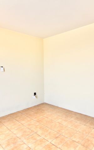 Casa à venda com 170m², 3 quartos e 2 vagas Casa à venda com 170m², 3 quartos e 2 vagasQuarto 2