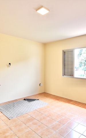 Casa à venda com 170m², 3 quartos e 2 vagas Casa à venda com 170m², 3 quartos e 2 vagasQuarto 1