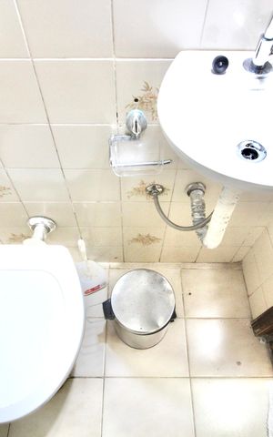 Casa à venda com 170m², 3 quartos e 2 vagas Casa à venda com 170m², 3 quartos e 2 vagasLavabo