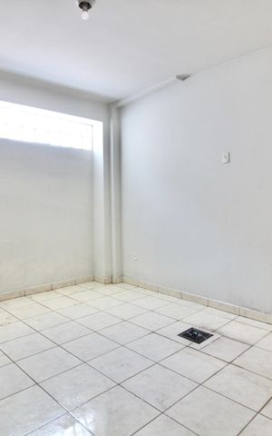 Casa à venda com 170m², 3 quartos e 2 vagas Casa à venda com 170m², 3 quartos e 2 vagasÁrea de Serviço