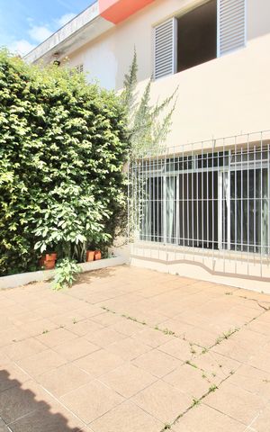 Casa à venda com 170m², 3 quartos e 2 vagas Casa à venda com 170m², 3 quartos e 2 vagasGaragem
