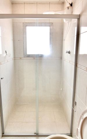 Casa à venda com 170m², 3 quartos e 2 vagas Casa à venda com 170m², 3 quartos e 2 vagasBanheiro da Suíte 2