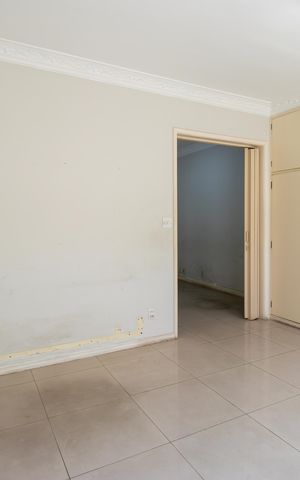 Casa à venda com 315m², 4 quartos e 3 vagas Casa à venda com 315m², 4 quartos e 3 vagasQuarto 3