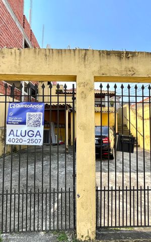 Casa para alugar com 55m², 1 quarto e sem vaga Casa para alugar com 55m², 1 quarto e sem vagaFachada