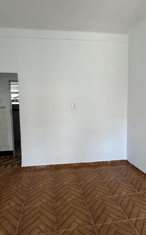 Casa para alugar com 67m², 2 quartos e sem vagaSala