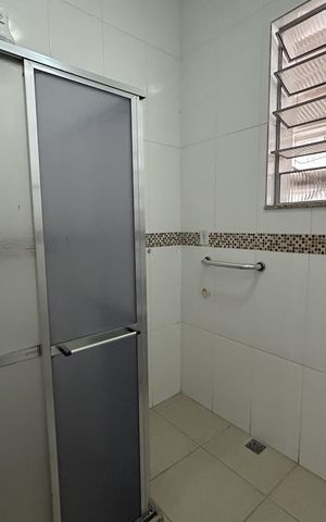 Casa para alugar com 67m², 2 quartos e sem vagaBanheiro