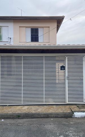 Casa para alugar com 100m², 3 quartos e 2 vagas