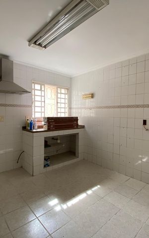 Casa para alugar com 100m², 3 quartos e 2 vagas