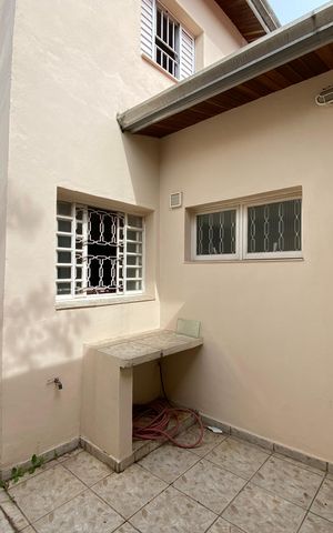 Casa para alugar com 100m², 3 quartos e 2 vagas
