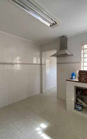 Casa para alugar com 100m², 3 quartos e 2 vagas