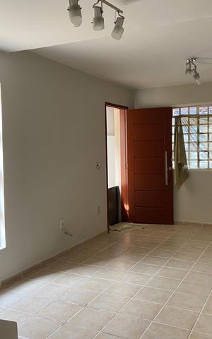Casa para alugar com 100m², 3 quartos e 2 vagas
