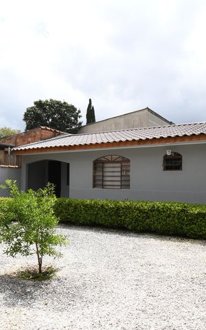 Casa à venda com 94m², 3 quartos e 1 vagaÁrea externa