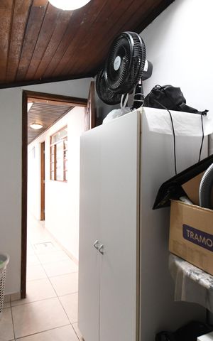 Casa à venda com 94m², 3 quartos e 1 vagaÁrea de Serviço